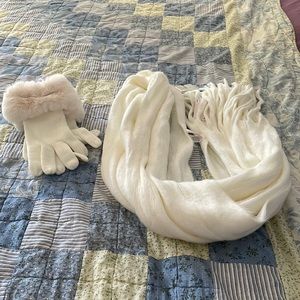 Lauren Conrad winter scarf and gloves